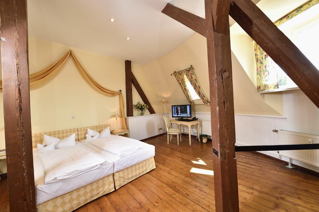 Hotel Graf Von Mansfeld Lutherstadt Eisleben Room photo